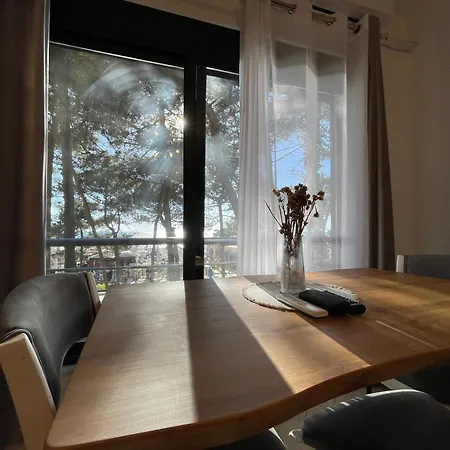 Beachfront 2br Sea View - By Enjoy Travel